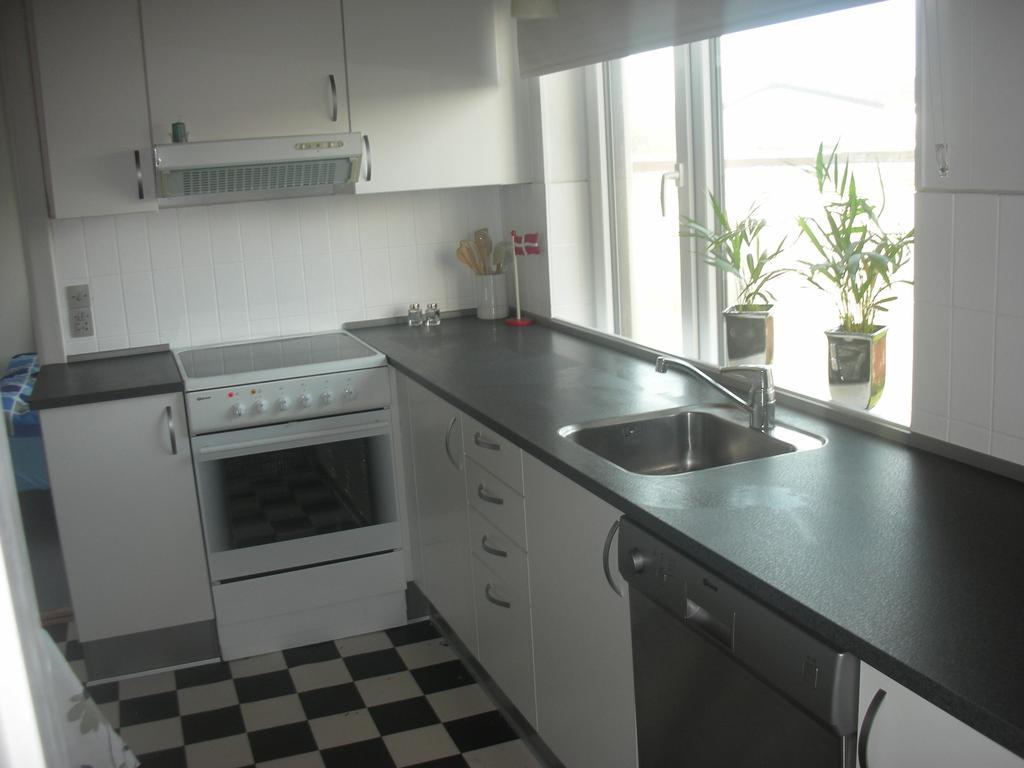 הבידה סנדה Apartment Fanny Fri Adgang Til Svommehal חדר תמונה